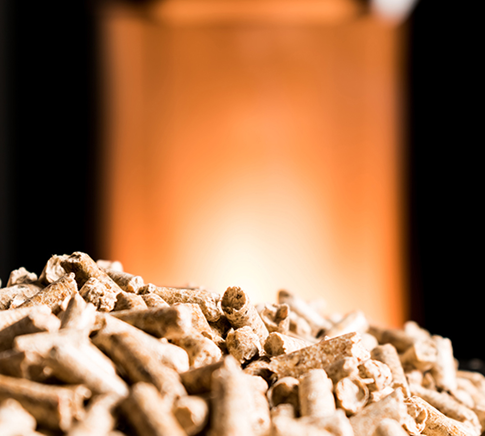 Gewerbekunden Wärme Holzheizung Hero Image